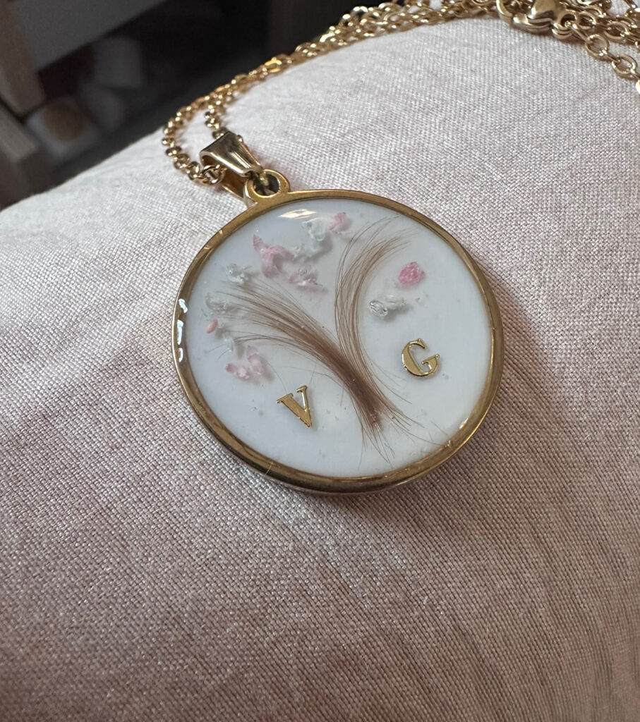 BEE639D4-CA37-47B9-A36C-82CF82CC1BDA